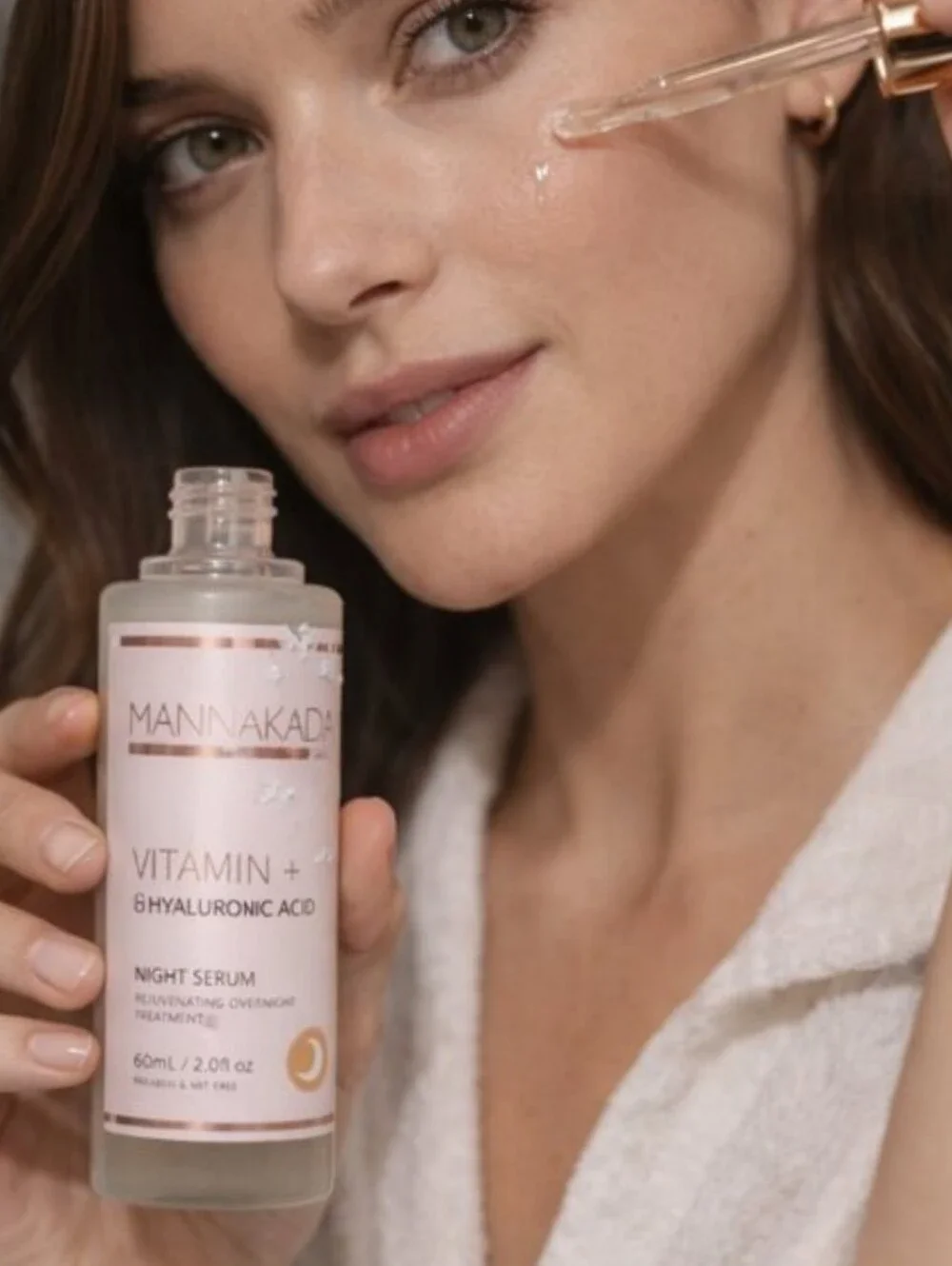 Manna Kadar Skincare Vitamin C & Hyaluronic Acid Night Serum